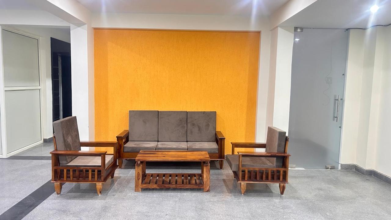Lime Tree Service Apartment - Medanta Medicity, Gurgaon Exterior photo