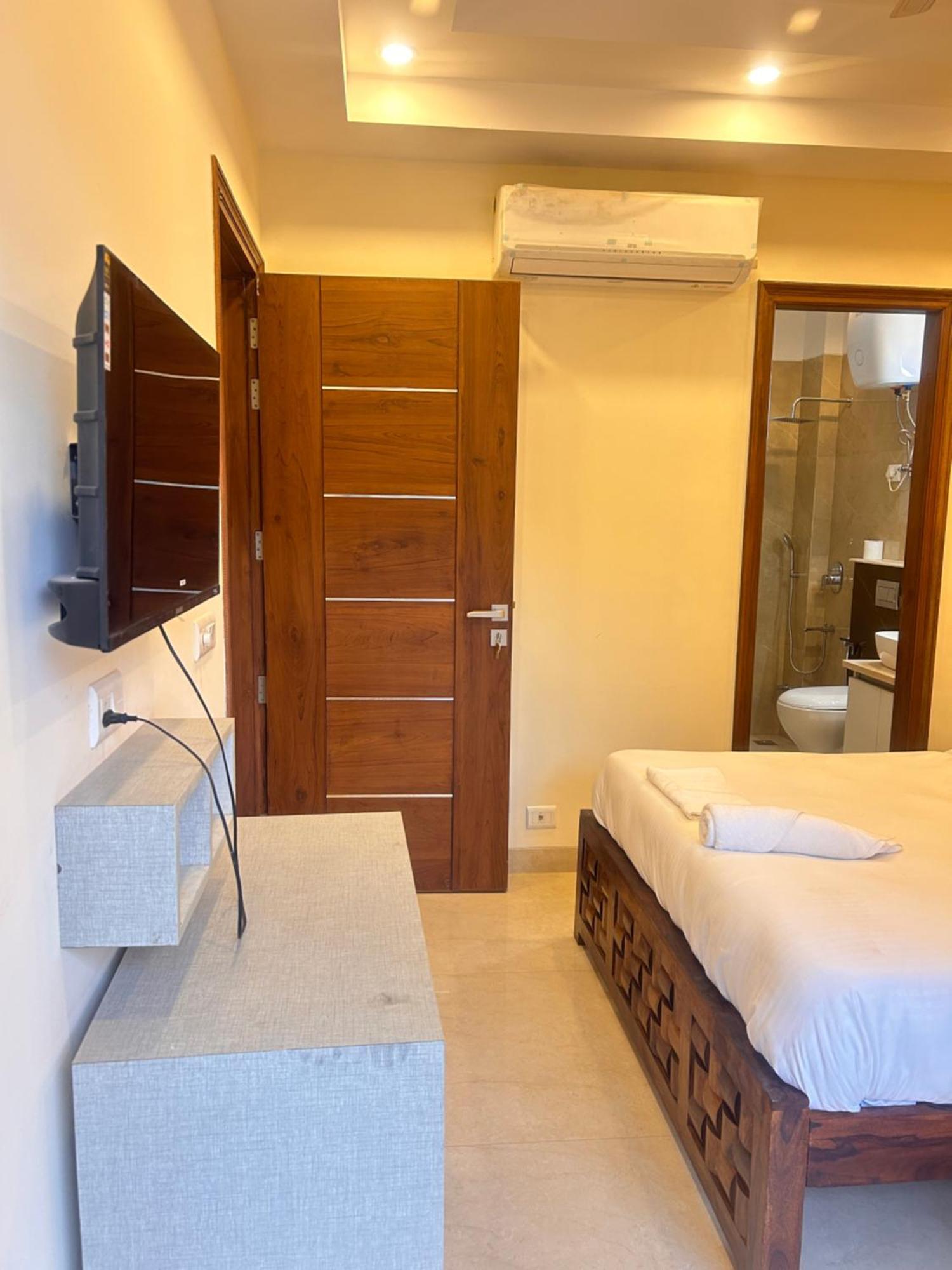 Lime Tree Service Apartment - Medanta Medicity, Gurgaon Exterior photo